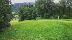 Prostřední část sjezdovky a snowpark