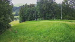 Prostřední část sjezdovky a snowpark