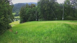 Prostřední část sjezdovky a snowpark