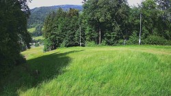 Prostřední část sjezdovky a snowpark