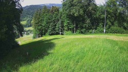 Prostřední část sjezdovky a snowpark