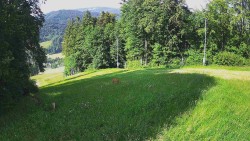 Prostřední část sjezdovky a snowpark