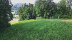 Prostřední část sjezdovky a snowpark