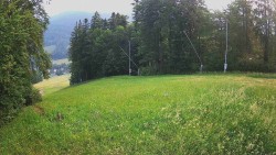 Prostřední část sjezdovky a snowpark