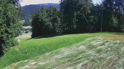 Prostřední část sjezdovky a snowpark