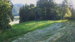 Prostřední část sjezdovky a snowpark