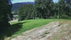 Prostřední část sjezdovky a snowpark
