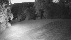 Środkowa część trasy zjazdowej i snowpark