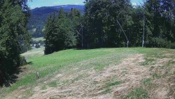 Prostřední část sjezdovky a snowpark