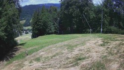 Prostřední část sjezdovky a snowpark