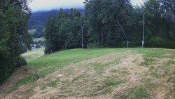Prostřední část sjezdovky a snowpark