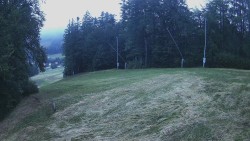 Prostřední část sjezdovky a snowpark