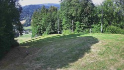Prostřední část sjezdovky a snowpark