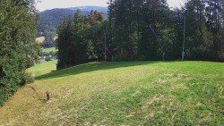 Prostřední část sjezdovky a snowpark