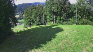 Skigebiet Karolinka - Mittlerer Teil der Skipiste und Snowpark - 22.7.2026 v 15:55 Skigebiet Karolinka - Mittlerer Teil der Skipiste und Snowpark - 22.7.2026 v 15:55