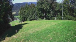 Prostřední část sjezdovky a snowpark
