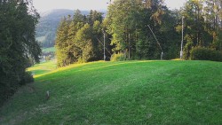 Prostřední část sjezdovky a snowpark