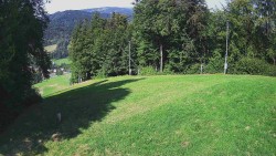 Prostřední část sjezdovky a snowpark