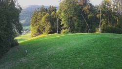 Prostřední část sjezdovky a snowpark