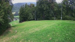 Prostřední část sjezdovky a snowpark