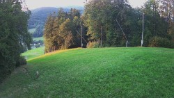 Prostřední část sjezdovky a snowpark