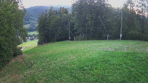 Skiareál Karolinka - Prostřední část sjezdovky a snowpark - 15.8.2026 v 05:32 Skiareál Karolinka - Prostřední část sjezdovky a snowpark - 15.8.2026 v 05:32
