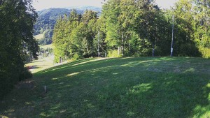 Skiareál Karolinka - Prostřední část sjezdovky a snowpark - 15.8.2026 v 17:32 Skiareál Karolinka - Prostřední část sjezdovky a snowpark - 15.8.2026 v 17:32