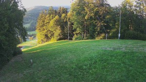 Skiareál Karolinka - Prostřední část sjezdovky a snowpark - 15.8.2026 v 19:32 Skiareál Karolinka - Prostřední část sjezdovky a snowpark - 15.8.2026 v 19:32