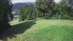 Prostřední část sjezdovky a snowpark