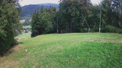 Mittlerer Teil der Skipiste und Snowpark