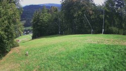 The middle section of the ski slope and the snowpark