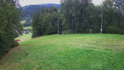 Prostřední část sjezdovky a snowpark