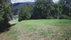 Prostřední část sjezdovky a snowpark