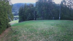 Prostřední část sjezdovky a snowpark