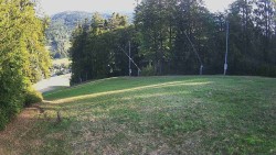 Prostřední část sjezdovky a snowpark