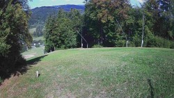The middle section of the ski slope and the snowpark