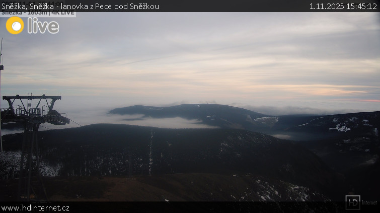 Sněžka - Sněžka - lanovka z Pece pod Sněžkou - 1.11.2025 v 15:45 Sněžka - Sněžka - lanovka z Pece pod Sněžkou - 1.11.2025 v 15:45
