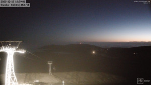 Sněžka - Sněžka - lanovka z Pece pod Sněžkou - 15.12.2025 v 17:00 Sněžka - Sněžka - lanovka z Pece pod Sněžkou - 15.12.2025 v 17:00