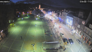 Město Vrchlabí - Náměstí T. G. Masaryka - 3.11.2025 v 17:31 Město Vrchlabí - Náměstí T. G. Masaryka - 3.11.2025 v 17:31