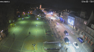 Město Vrchlabí - Náměstí T. G. Masaryka - 3.11.2025 v 17:45 Město Vrchlabí - Náměstí T. G. Masaryka - 3.11.2025 v 17:45