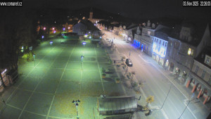 Město Vrchlabí - Náměstí T. G. Masaryka - 3.11.2025 v 22:45 Město Vrchlabí - Náměstí T. G. Masaryka - 3.11.2025 v 22:45