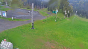 Skiareál Troják - Otočná kamera, svah A - 18.4.2024 v 08:30