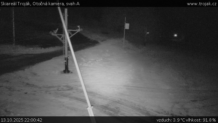 Skiareál Troják - Otočná kamera, svah A - 13.10.2025 v 22:00 Skiareál Troják - Otočná kamera, svah A - 13.10.2025 v 22:00