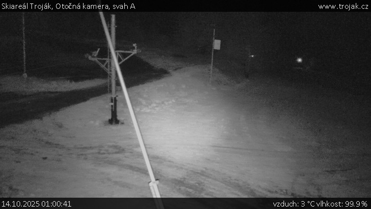 Skiareál Troják - Otočná kamera, svah A - 14.10.2025 v 01:00 Skiareál Troják - Otočná kamera, svah A - 14.10.2025 v 01:00