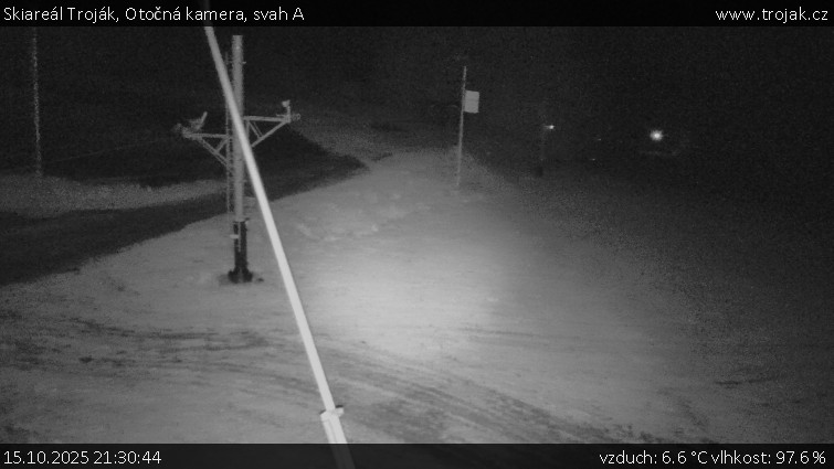 Skiareál Troják - Otočná kamera, svah A - 15.10.2025 v 21:30 Skiareál Troják - Otočná kamera, svah A - 15.10.2025 v 21:30