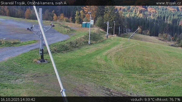 Skiareál Troják - Otočná kamera, svah A - 16.10.2025 v 14:30 Skiareál Troják - Otočná kamera, svah A - 16.10.2025 v 14:30