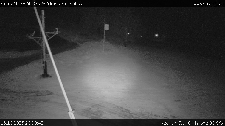 Skiareál Troják - Otočná kamera, svah A - 16.10.2025 v 20:00 Skiareál Troják - Otočná kamera, svah A - 16.10.2025 v 20:00