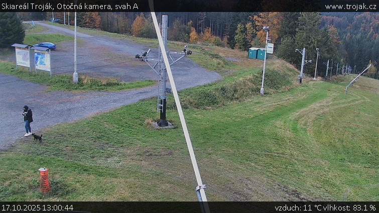 Skiareál Troják - Otočná kamera, svah A - 17.10.2025 v 13:00 Skiareál Troják - Otočná kamera, svah A - 17.10.2025 v 13:00