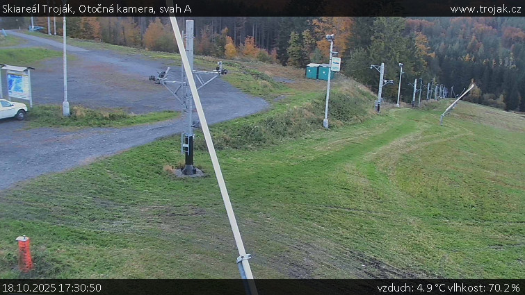 Skiareál Troják - Otočná kamera, svah A - 18.10.2025 v 17:30 Skiareál Troják - Otočná kamera, svah A - 18.10.2025 v 17:30