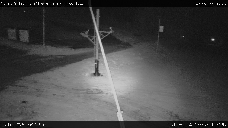 Skiareál Troják - Otočná kamera, svah A - 18.10.2025 v 19:30 Skiareál Troják - Otočná kamera, svah A - 18.10.2025 v 19:30